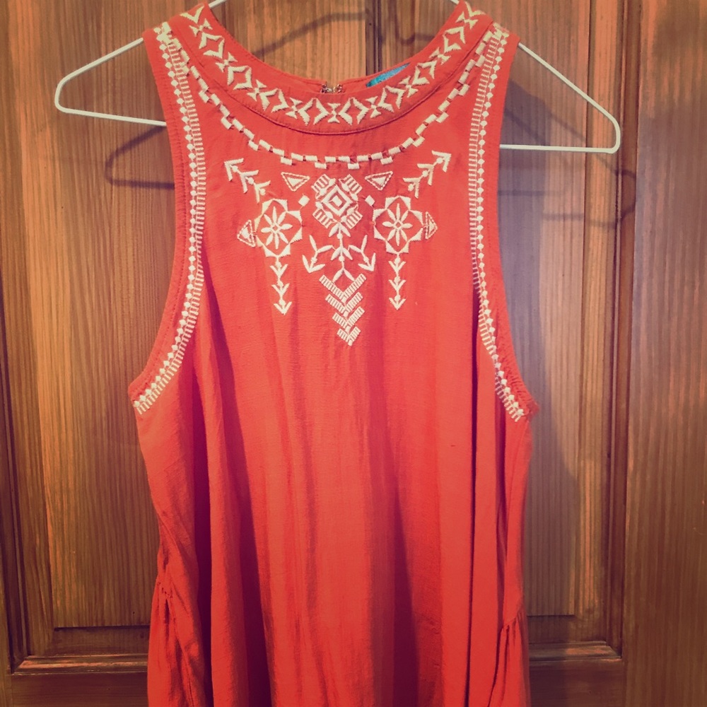 Sleeveless blouse